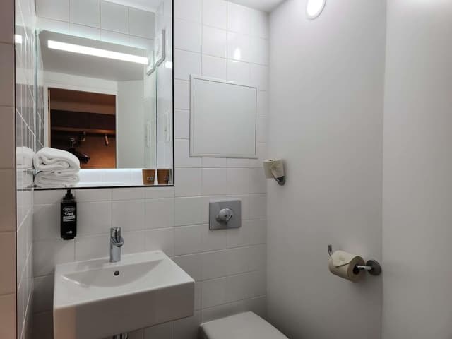 Standard Room (Reboost)