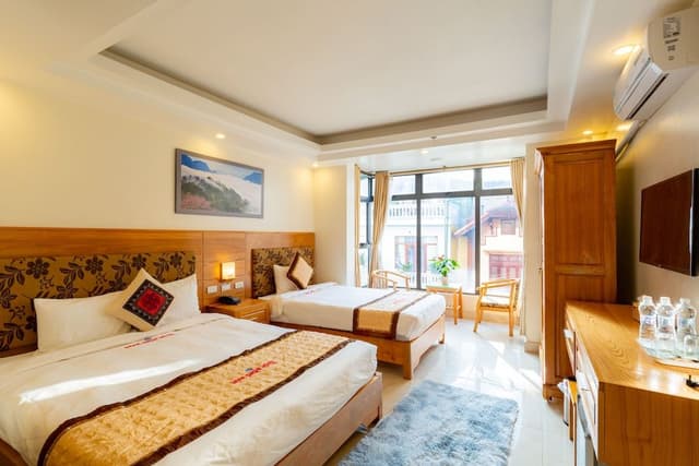 Triple Room with City View