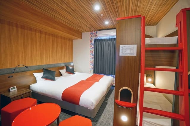 Family & Leisure 4, Non Smoking (1 bunk bed and 1 twin bed)