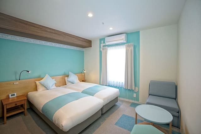 Deluxe 6, Non Smoking (2 Bunk Beds and 2 Twin Sized Beds)