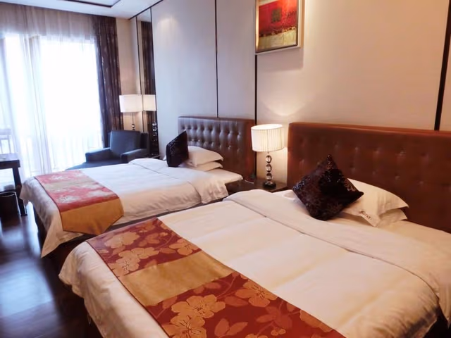 Deluxe Twin Room