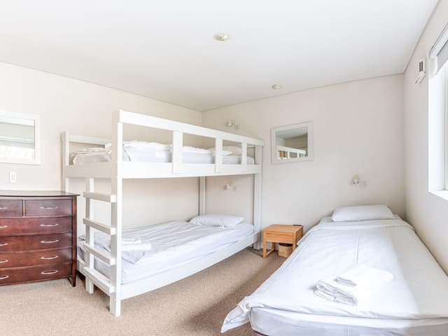 4 Bedroom Home