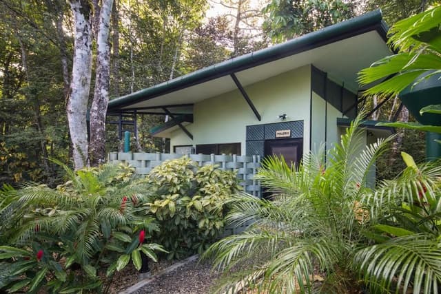 Bungalow Cabecar, Maleku o Brunka