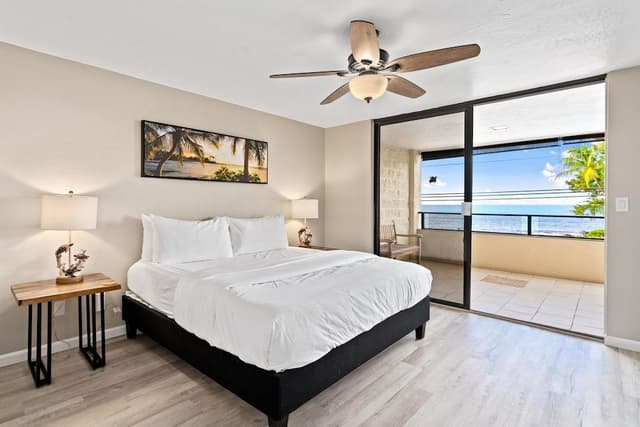 Condo, 2 Bedrooms