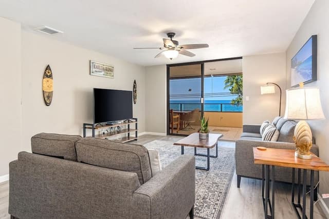 Condo, 2 Bedrooms