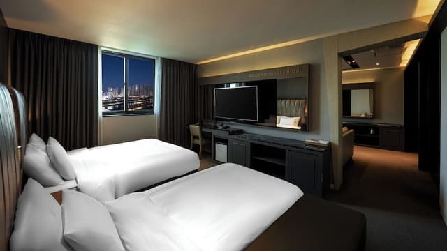 Golden Suite