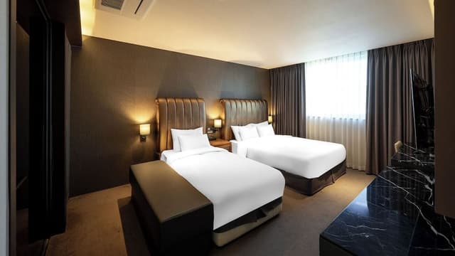 Golden Suite