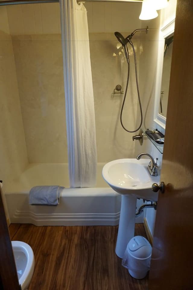 Traditional Room, 2 Double Beds, Non Smoking