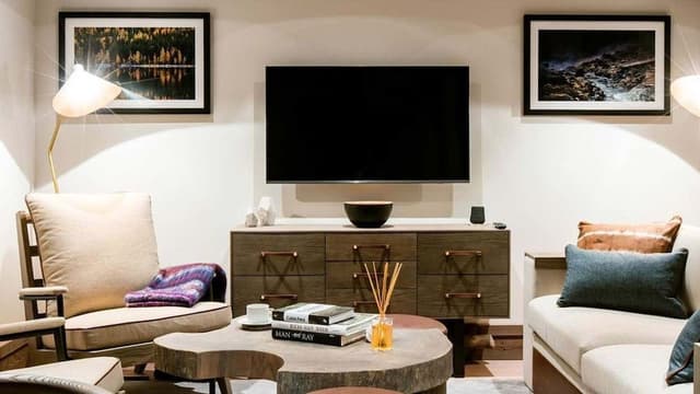 Two-Bedroom Apartments with Courtyard View