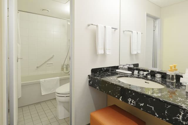 Twin Room (Excel Floor), Smoking