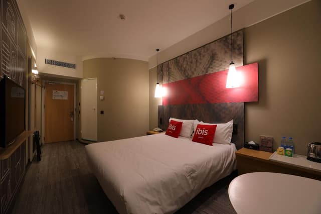 Queen Room
