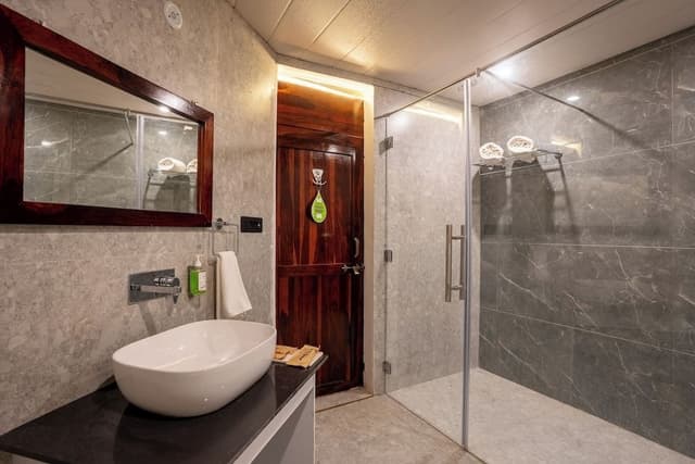 Grand Room, 2 Bedrooms