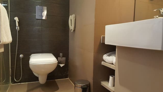 Deluxe Room, 1 Queen Bed, City View