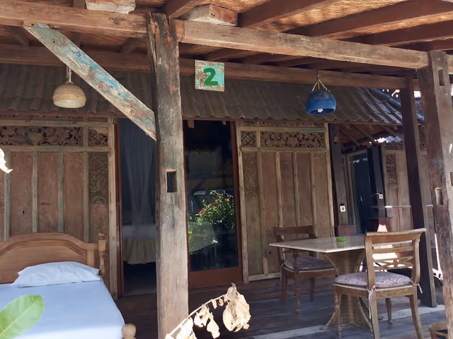 Deluxe Bungalow, Partial Ocean View