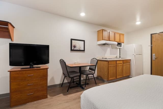 Suite, 1 Queen Bed, Accessible, Non Smoking