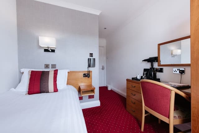 Classic Single Room