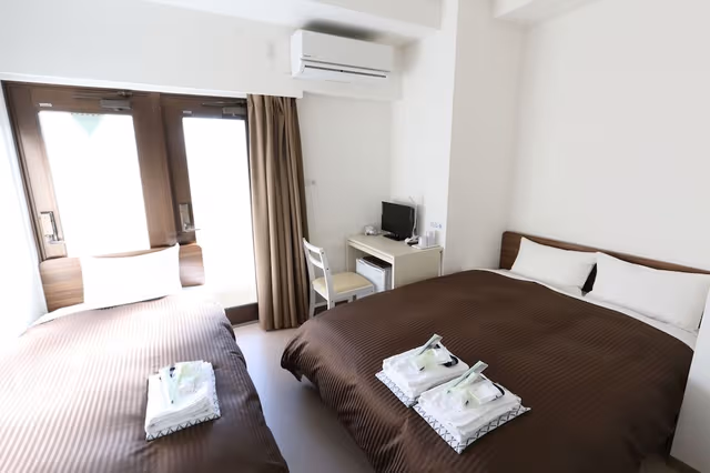 Standard Triple Room, Non Smoking, City View