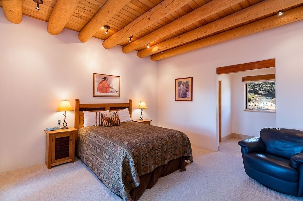 Bishops Lodge Villa Corazones2