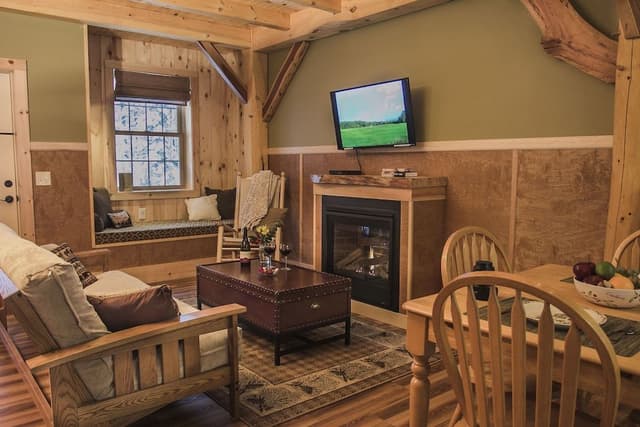 Cabin 6 (Pet Free) - Evening Star