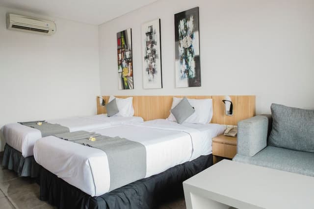 Executive Room
