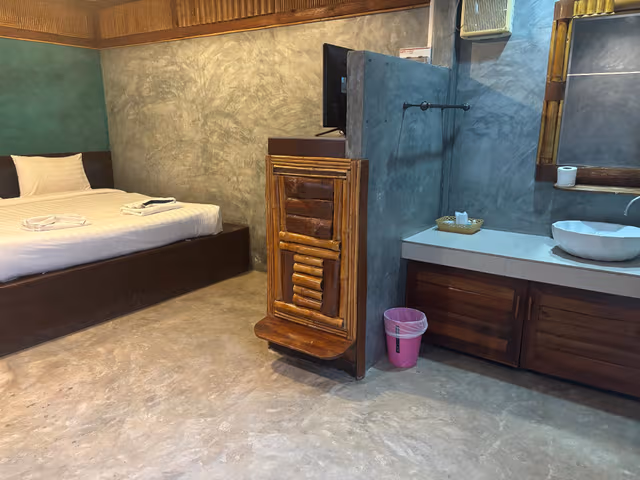 Garden View Room