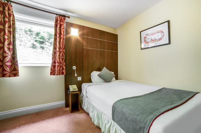 Standard Single Room