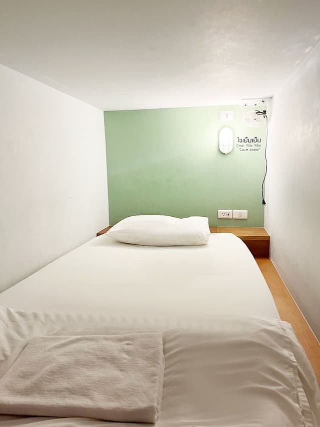 Dorm 10 mixed beds