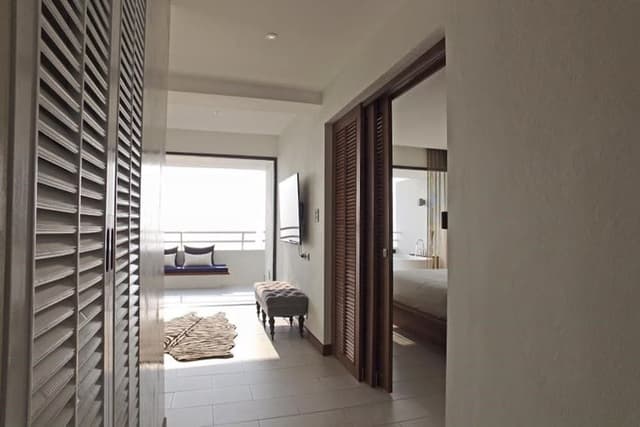 1 Bedroom Suite