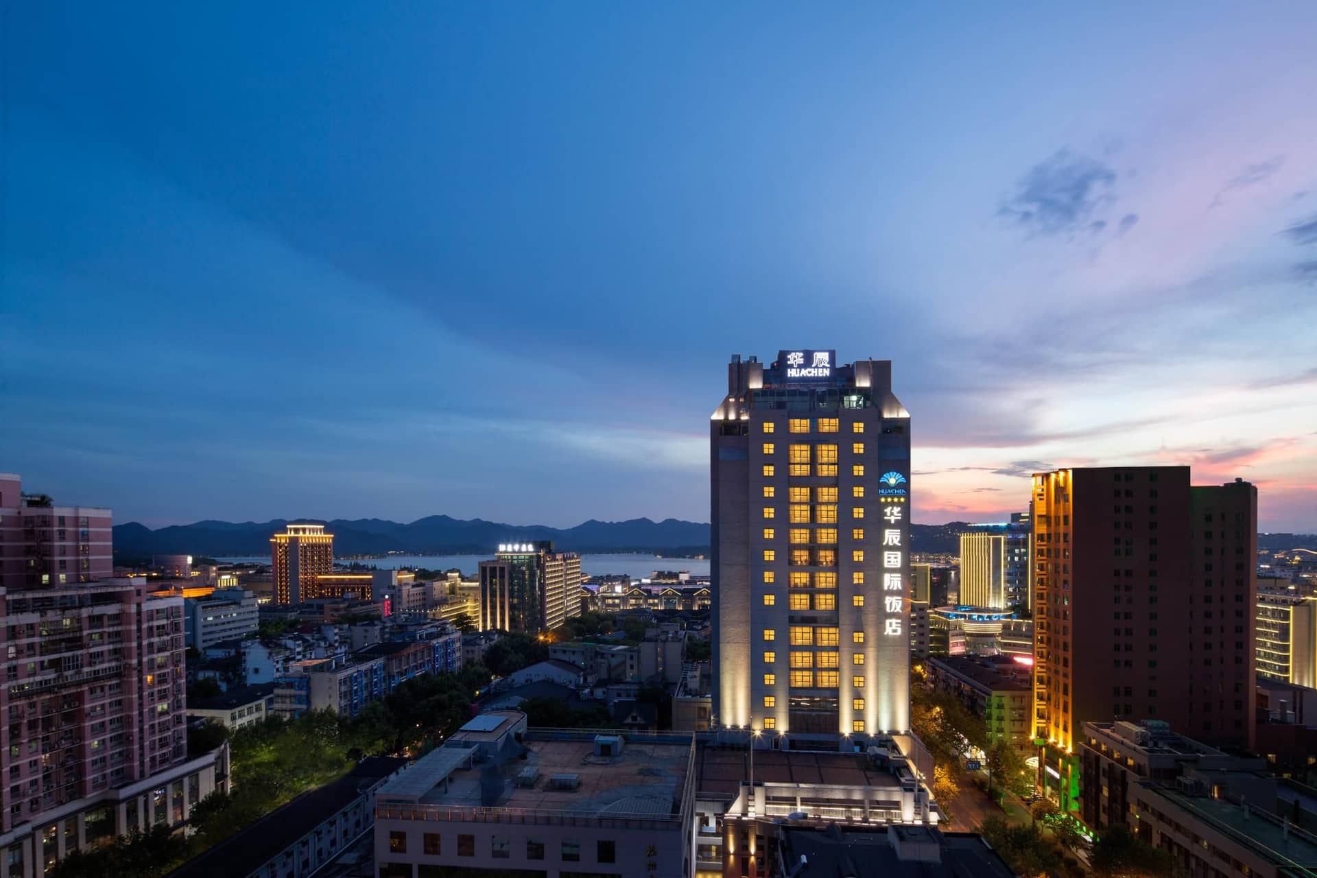 Huachen International Hotel Huachen International Hotel