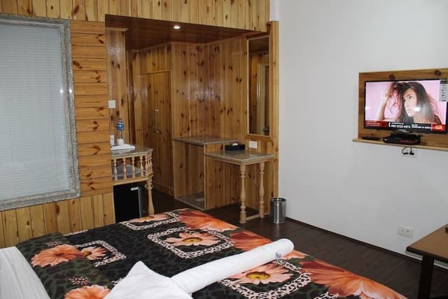Executive Room, Mountain View