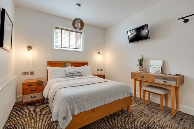 Double Room (Room 3 Room only)