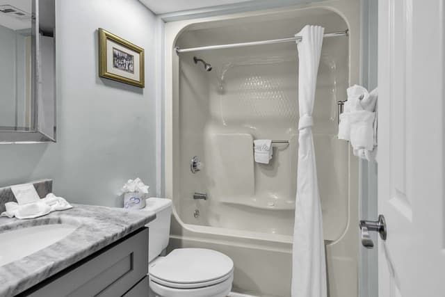 Family Condo, 3 Bedrooms, Balcony, Ocean View