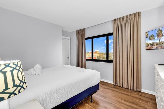 Premium Condo, 3 Bedrooms, Balcony, Ocean View