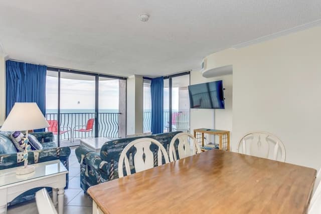 Exclusive Condo, 3 Bedrooms, Balcony, Ocean View