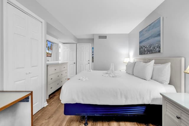 Premium Condo, 3 Bedrooms, Balcony, Ocean View