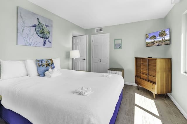 Family Condo, 3 Bedrooms, Balcony, Ocean View