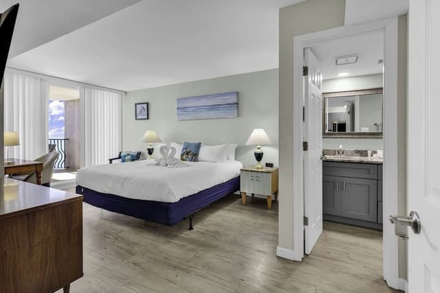 Family Condo, 3 Bedrooms, Balcony, Ocean View