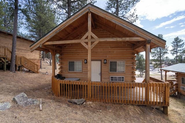 2 Queen Loft Cabin, Kitchen