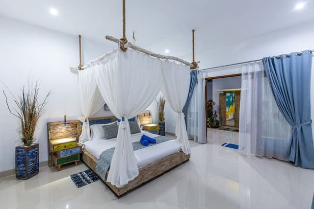 5 Bedroom MasBro villa