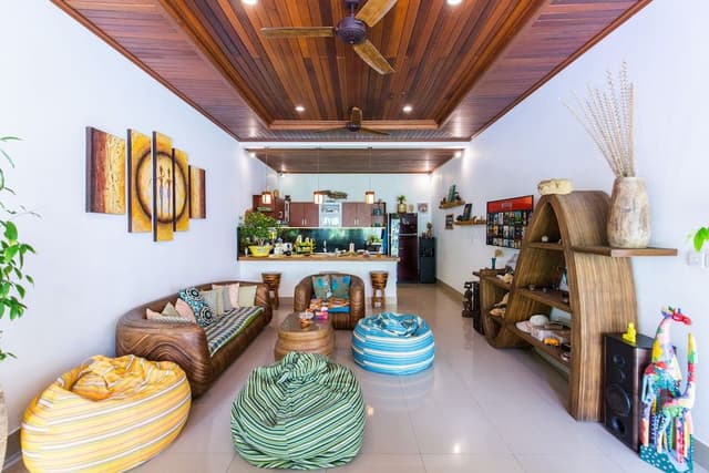 6 Bedroom MasBro villa