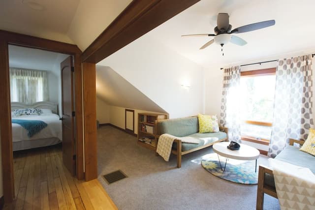 Deluxe House, 4 Bedrooms, Kitchen, Beachside