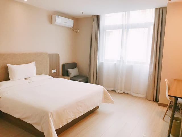Huazhu - Superior BedRoom