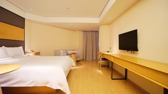 Zero Pressure Superior Queen Room
