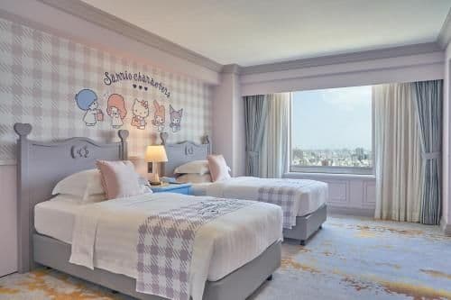 Hello Kitty & Friends Family Suite