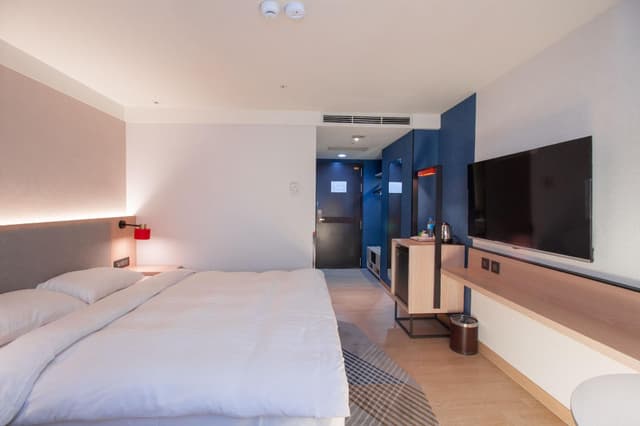 Double Room with Window