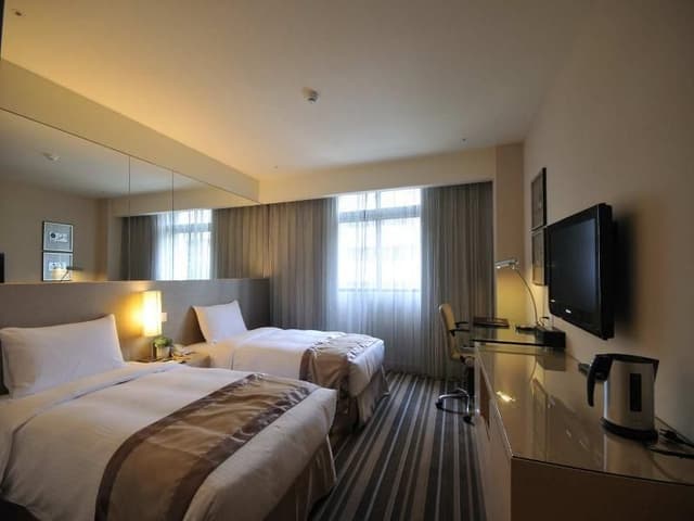 Twin Room with Window