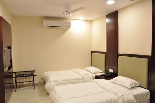 Grand Deluxe Room