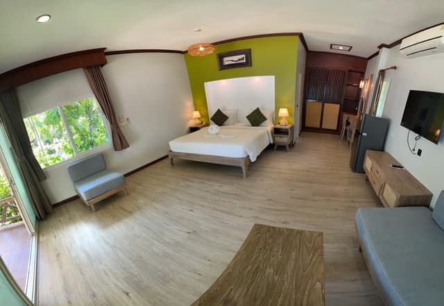 Deluxe Beach Front Villa