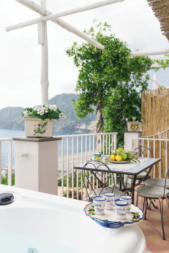Panoramic Apartment, 2 Bedrooms, 2 Bathrooms, Sea View (La Casa del Sole)