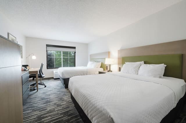 Room, 2 Queen Beds, Non Smoking
